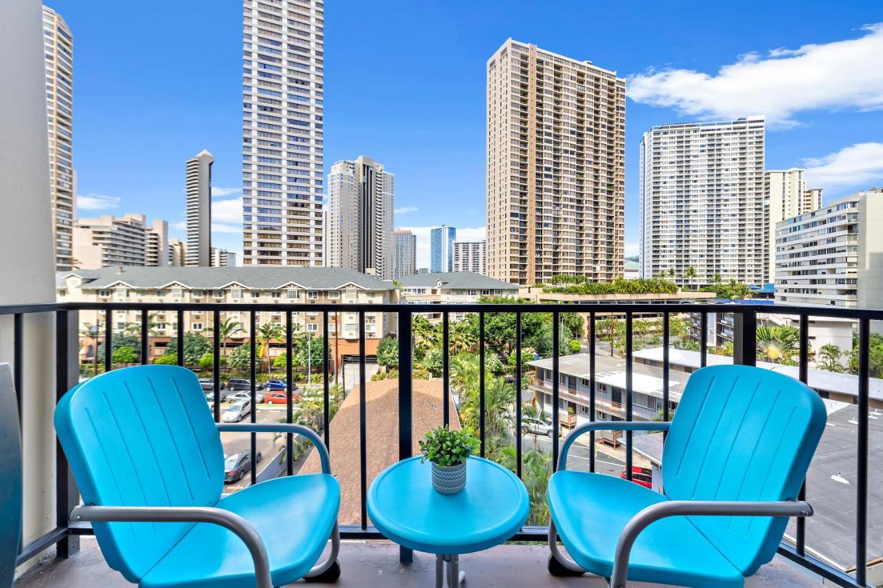 Renovated With City View At Aqua Palms Waikiki Honolulu Zewnętrze zdjęcie
