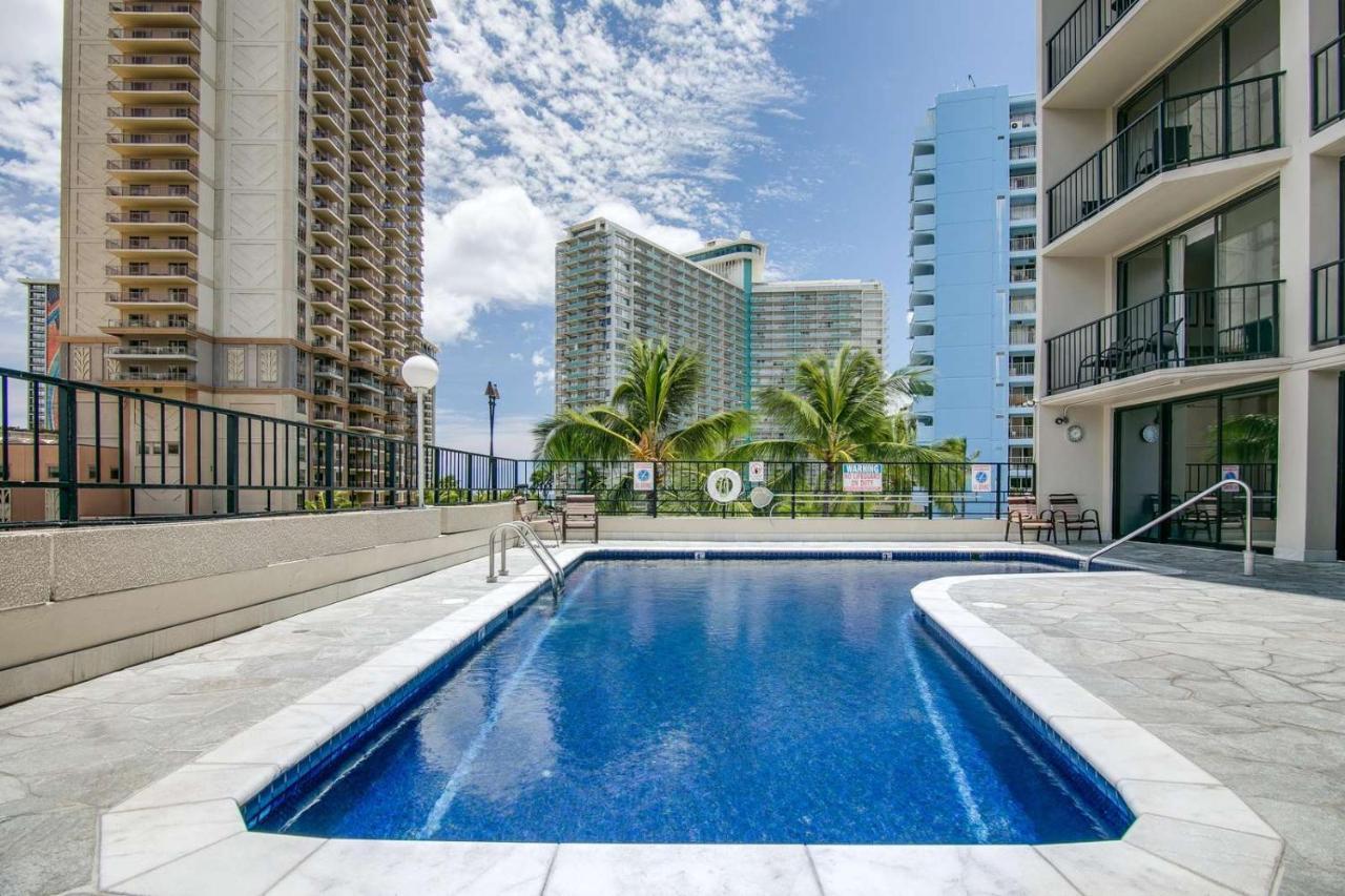 Renovated With City View At Aqua Palms Waikiki Honolulu Zewnętrze zdjęcie