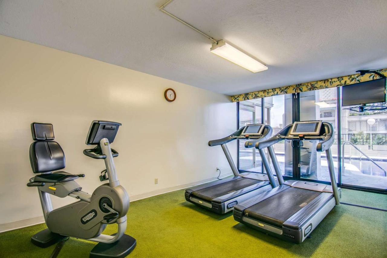 Renovated With City View At Aqua Palms Waikiki Honolulu Zewnętrze zdjęcie